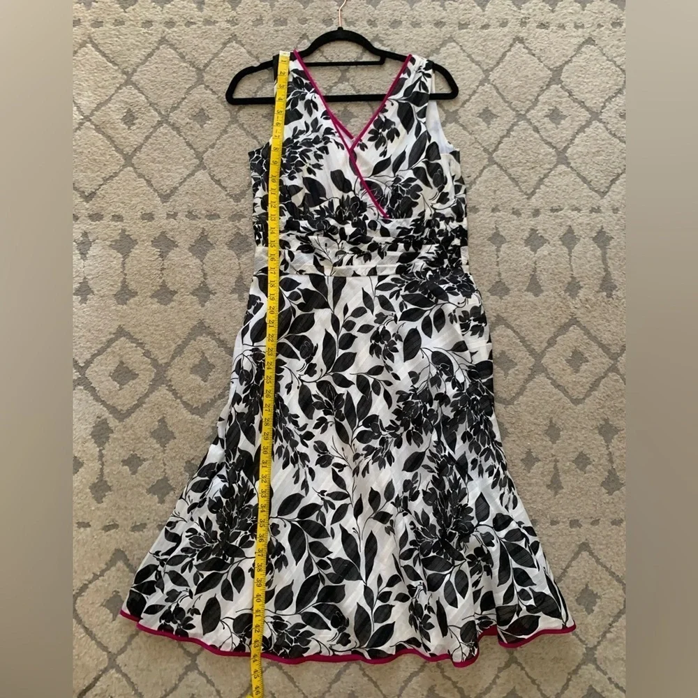 Women’s Casual Dress - Picture 8 of 10